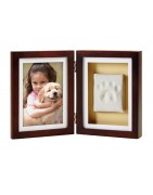 Double cadre photo & empreinte de patte en plâtre | Bois foncé